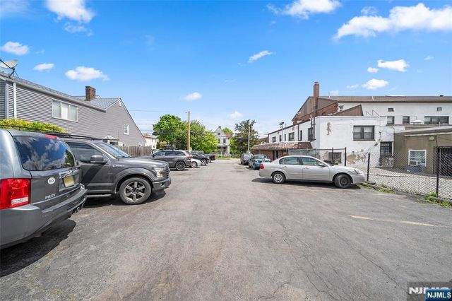 195 Boulevard, Hasbrouck Heights, NJ 07604