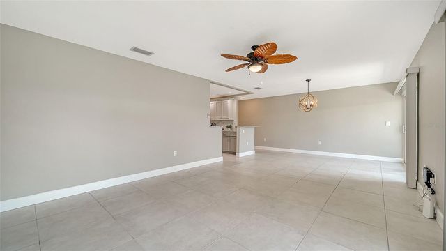 113 WHISPERING SANDS DRIVE V47, Sarasota, FL 34242