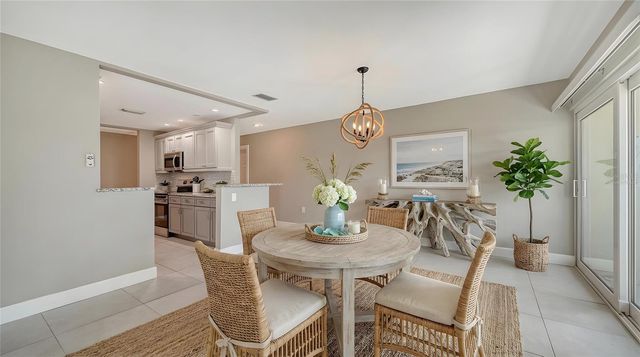 113 WHISPERING SANDS DRIVE V47, Sarasota, FL 34242