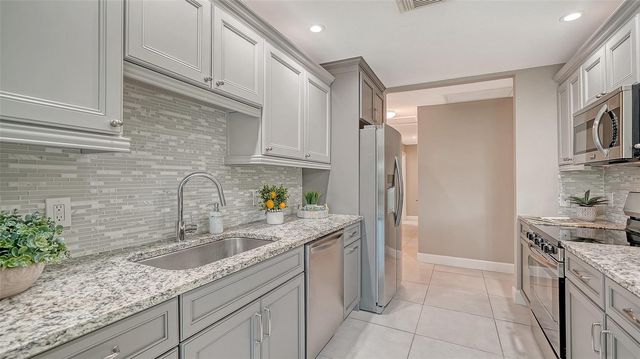 113 WHISPERING SANDS DRIVE V47, Sarasota, FL 34242