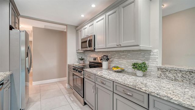 113 WHISPERING SANDS DRIVE V47, Sarasota, FL 34242