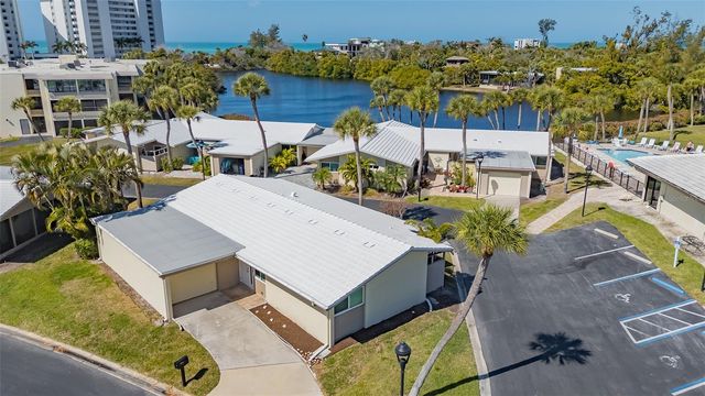 113 WHISPERING SANDS DRIVE V47, Sarasota, FL 34242