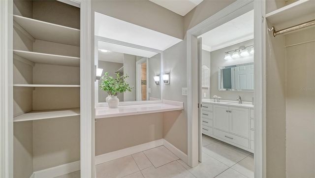 113 WHISPERING SANDS DRIVE V47, Sarasota, FL 34242