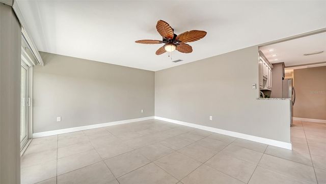 113 WHISPERING SANDS DRIVE V47, Sarasota, FL 34242