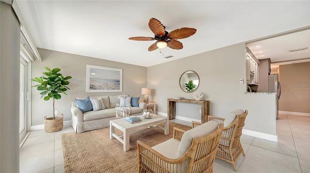 113 WHISPERING SANDS DRIVE V47, Sarasota, FL 34242