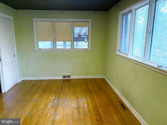 130 W WHITEHALL RD, State College, PA 16801