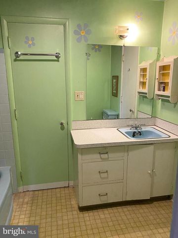 130 W WHITEHALL RD, State College, PA 16801