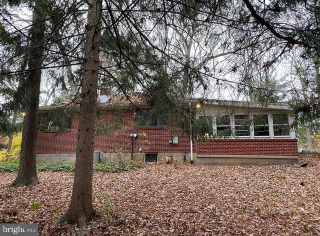 130 W WHITEHALL RD, State College, PA 16801