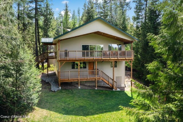 335 Tamarack LN, Sagle, ID 83860