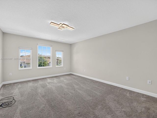 1152 Trappers Trail Loop, Davenport, FL 33896