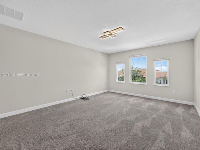 1152 Trappers Trail Loop, Davenport, FL 33896