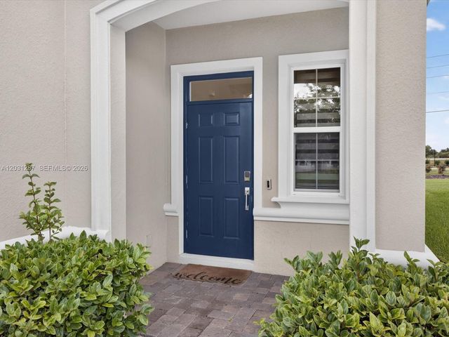 1152 Trappers Trail Loop, Davenport, FL 33896