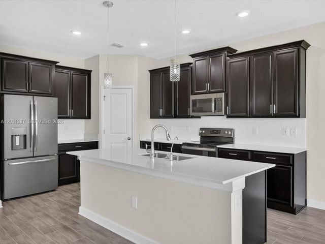 1152 Trappers Trail Loop, Davenport, FL 33896