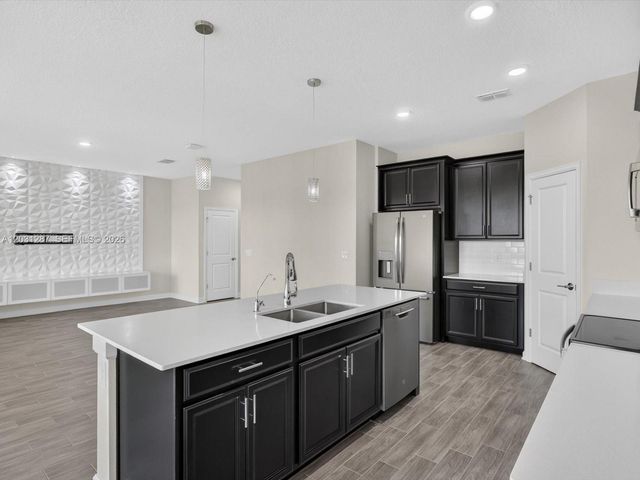 1152 Trappers Trail Loop, Davenport, FL 33896