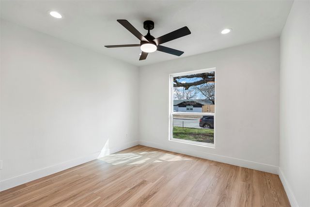 1907 Sunridge Road, Carrollton, TX 75006