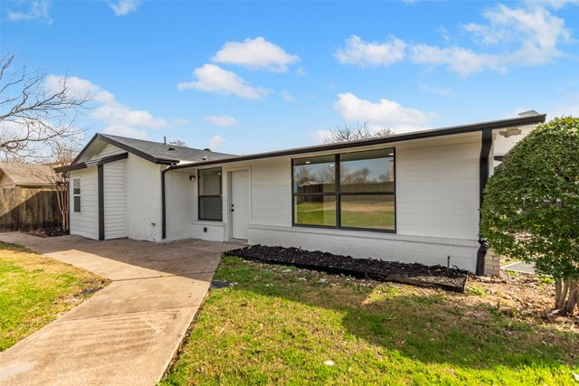 1907 Sunridge Road, Carrollton, TX 75006