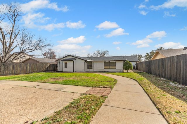 1907 Sunridge Road, Carrollton, TX 75006