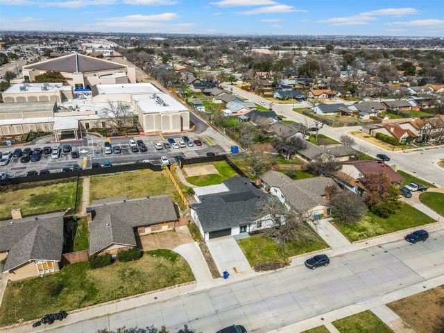 1907 Sunridge Road, Carrollton, TX 75006