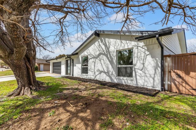 1907 Sunridge Road, Carrollton, TX 75006