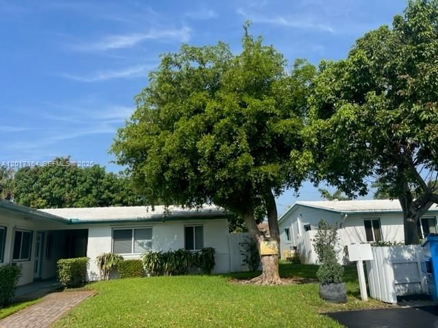 5901 NE 18th Avenue, Fort Lauderdale, FL 33334