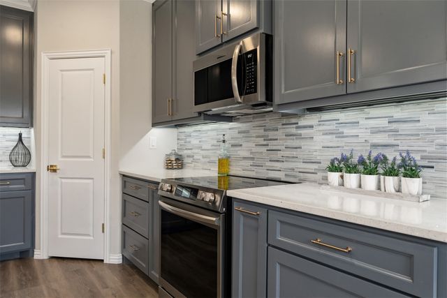 105 Wesson Street, Gun Barrel City, TX 75156