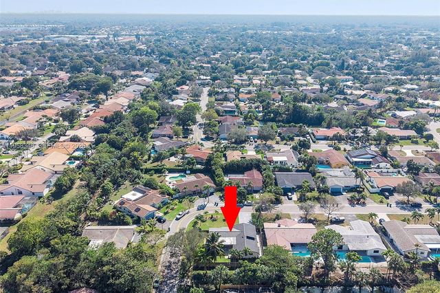 7501 NW 42nd St, Coral Springs, FL 33065