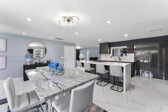 7501 NW 42nd St, Coral Springs, FL 33065