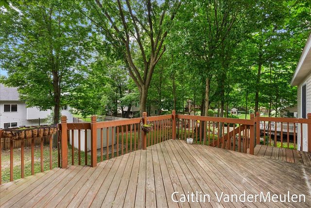 11035 Timberline Drive, Allendale, MI 49401