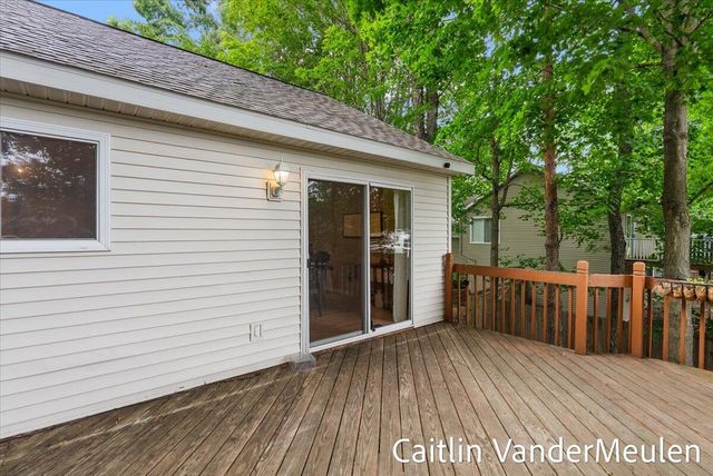 11035 Timberline Drive, Allendale, MI 49401
