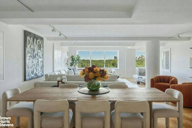 106 Central Park S Apt 11A, New York City, NY 10019