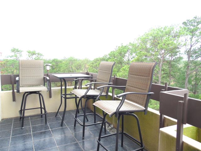 14655 Champion Forest Drive 805, Houston, TX 77069