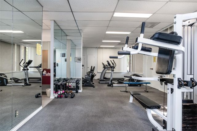 14655 Champion Forest Drive 805, Houston, TX 77069