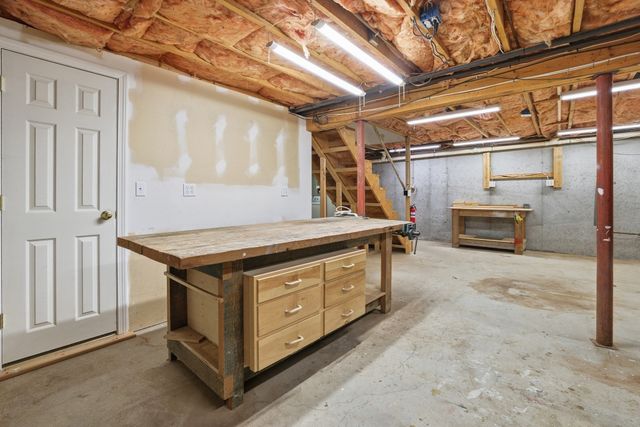 83 Greenville Dr, Sandwich, MA 02644