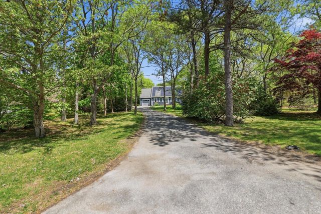 83 Greenville Dr, Sandwich, MA 02644
