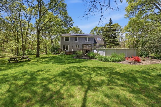 83 Greenville Dr, Sandwich, MA 02644