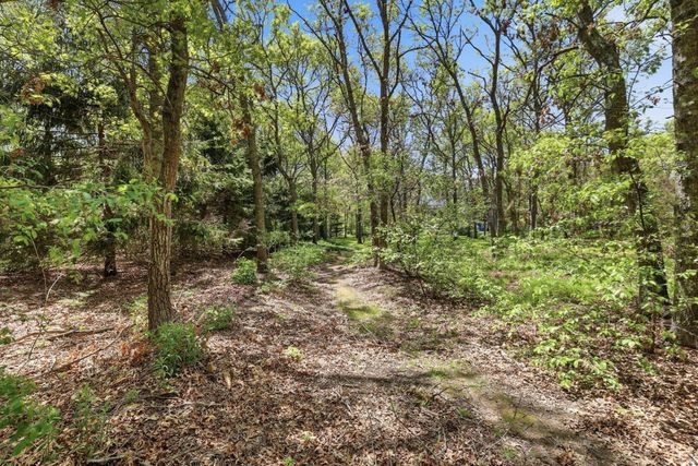 83 Greenville Dr, Sandwich, MA 02644