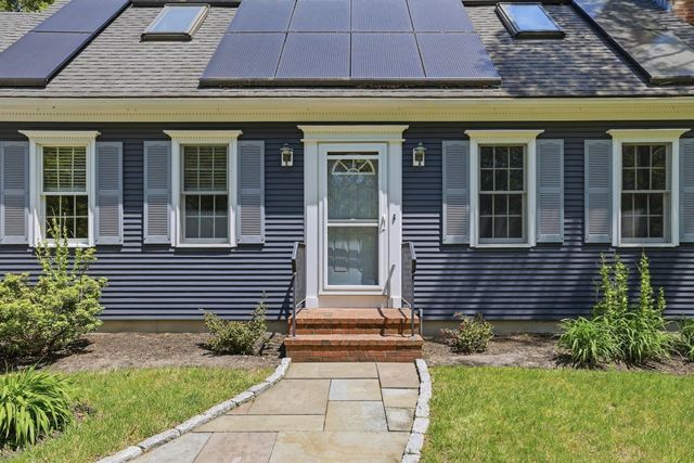 83 Greenville Dr, Sandwich, MA 02644