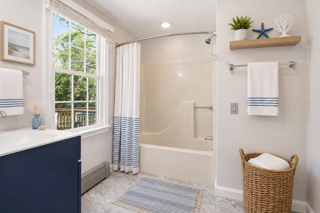 83 Greenville Dr, Sandwich, MA 02644