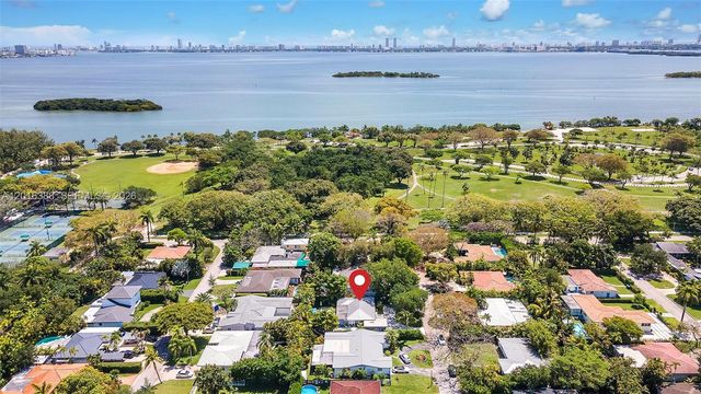 651 NE 52nd Ter, Miami, FL 33137