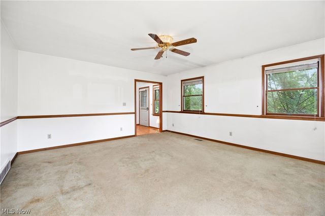 1035 W Liberty Street, Medina, OH 44256