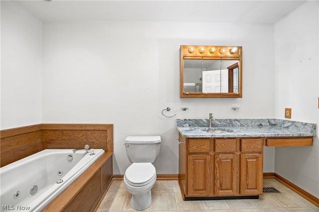 1035 W Liberty Street, Medina, OH 44256