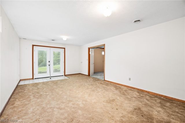 1035 W Liberty Street, Medina, OH 44256