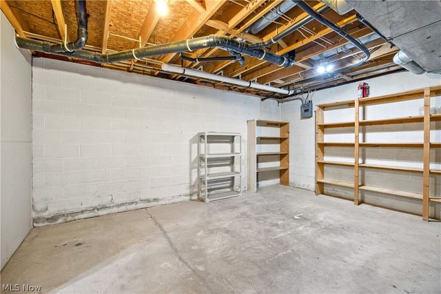 1035 W Liberty Street, Medina, OH 44256