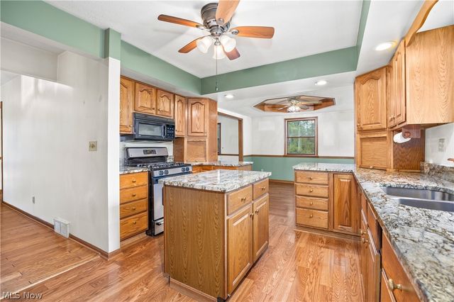 1035 W Liberty Street, Medina, OH 44256