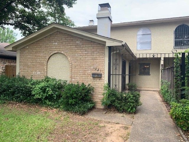 1221 Willow Wood Court, Irving, TX 75060