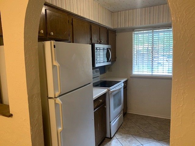 1221 Willow Wood Court, Irving, TX 75060