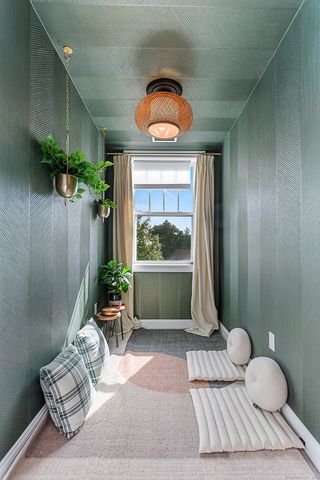 28 Rock Spring Road B2, Stamford, CT 06906