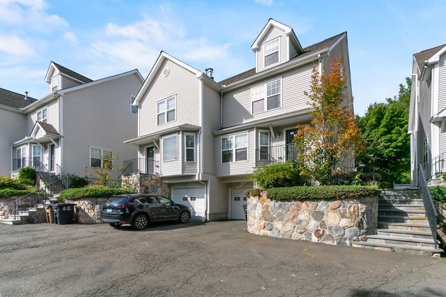 28 Rock Spring Road B2, Stamford, CT 06906