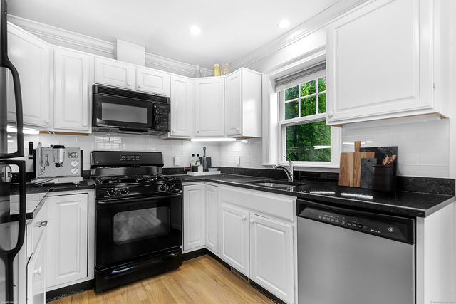 28 Rock Spring Road B2, Stamford, CT 06906