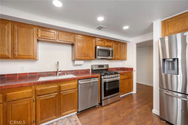 15325 Magnolia Boulevard Boulevard 103, Sherman Oaks, CA 91403
